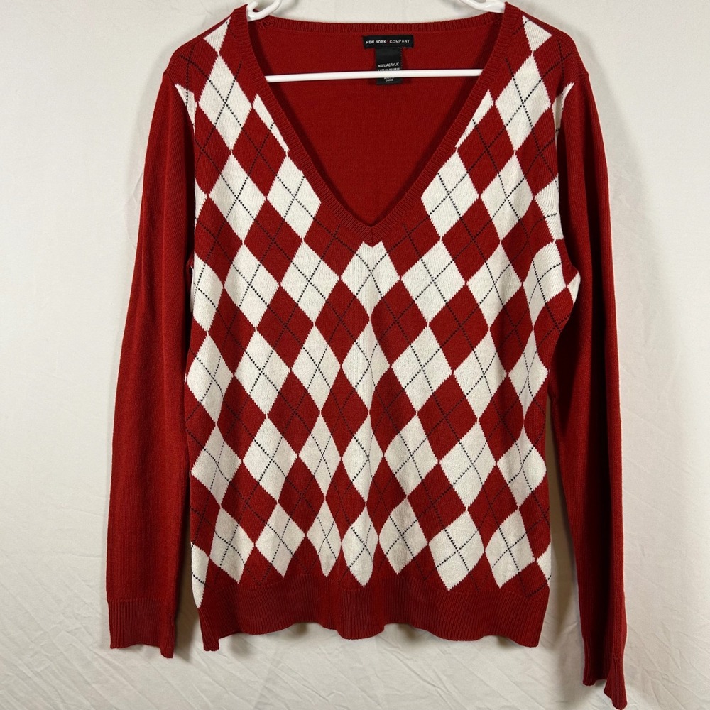 New York & Company Red Argyle V-Neck Sweater Womens Large 100% Acrylic Knit